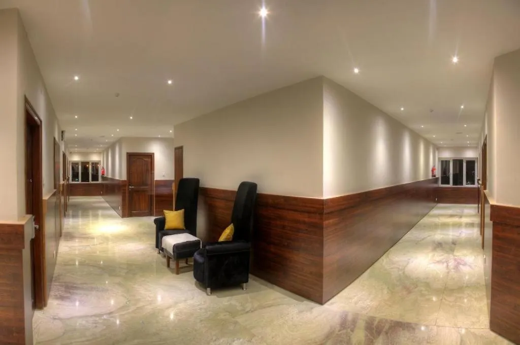The Dawn Hotel Mysore 3*,